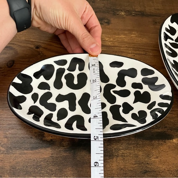 American Atelier animal print oval plates - Picture 4 of 4